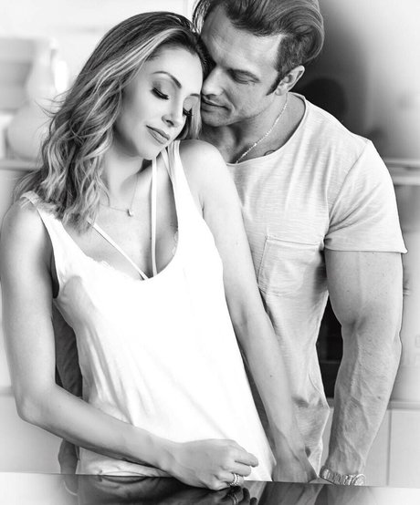 Roberta Carbonari Muzy 裸のポルノスター 画像