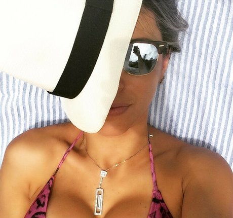 Roberta Carbonari Muzy セックスモデル ギャラリー