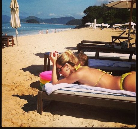 Roberta Carbonari Muzy 高品質のスター 写真