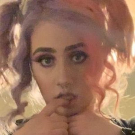 Brokenteenagedreams エロティックなモデル 画像
