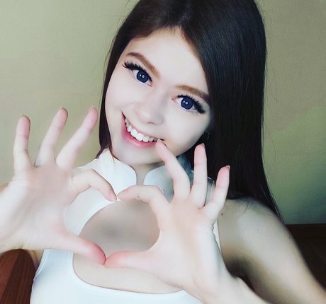 Sophia Wonder ポルノスター アダルト 画像