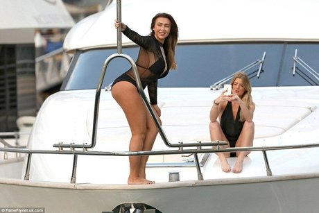 BBCシャワーオンリーファンズ パーフェクト アーカイブ