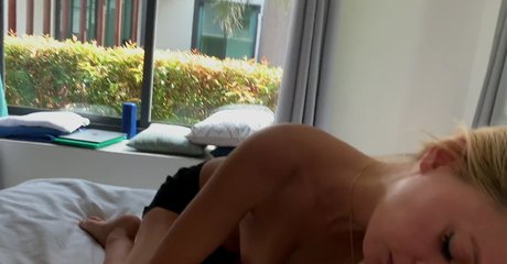 Stunning Sofie 無料モデル 写真