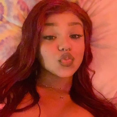 Camgalmia Killstarfire 裸のモデル 写真