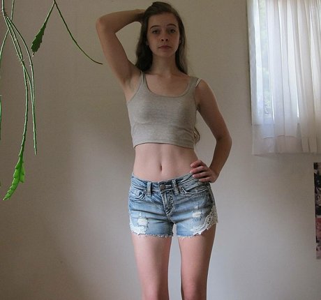 Alildore アダルト女優 写真