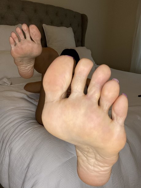 Laprettyfeet4 エロティック女優 写真