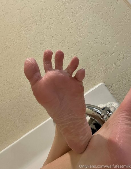 WaifuFeetMilk 最高のスター 画像
