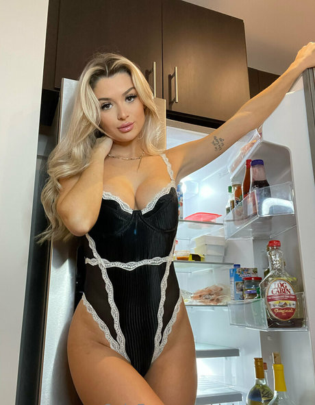 Daisy Mae 独占ポルノスター 画像