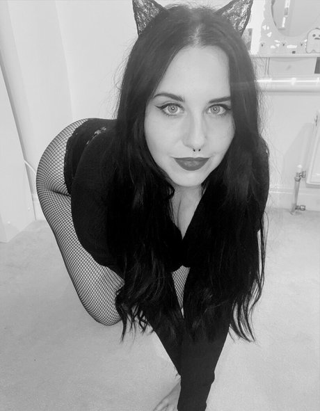 Louise daniellex HD女優 写真