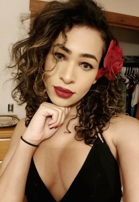 Persephiroth ヌード女優 画像