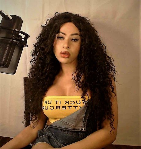 デカ尻ジーンズ オンリーファンズ 美しいxxx 写真