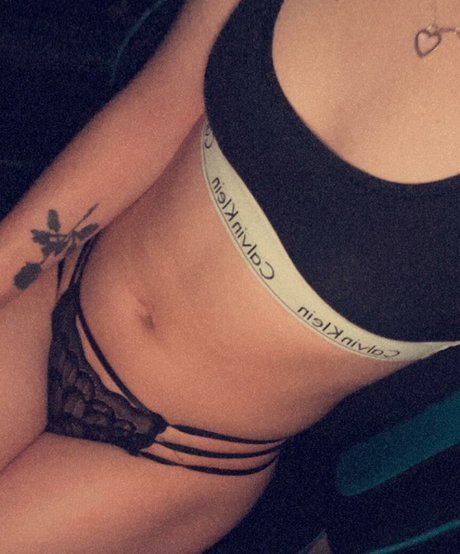 secret tekk ホット女優 写真