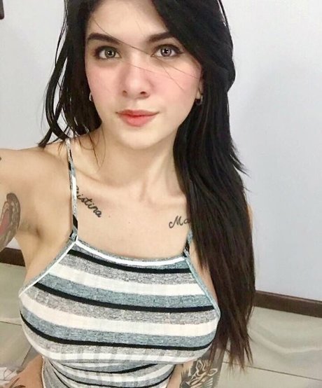 アジアンアマチュアオンリーファンズ セクシー裸 画像