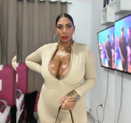 Mila Cristie top profile image