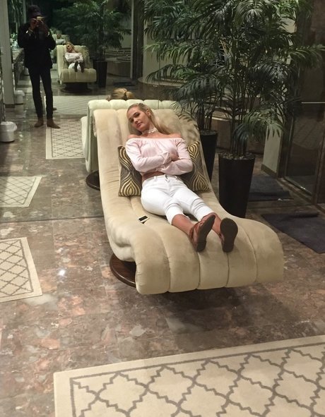 Noel Berry 可愛いモデル 写真