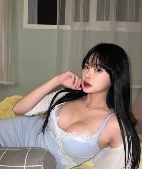 Eunhye Kim HDモデル ギャラリー