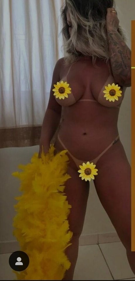 Ariana Silva ポルノスター 写真