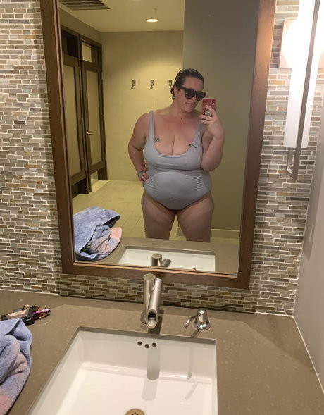 Juicy June セックスモデル 画像