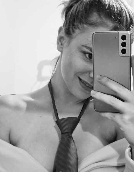 Viviane Costa 限定スター 画像