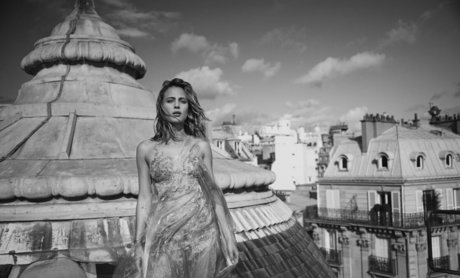 Nora Arnezeder スター 裸 写真