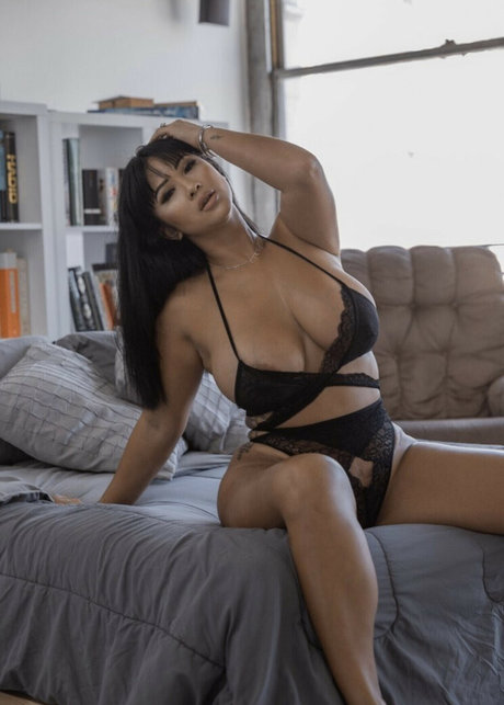 Michelle Yee Williams モデル 写真