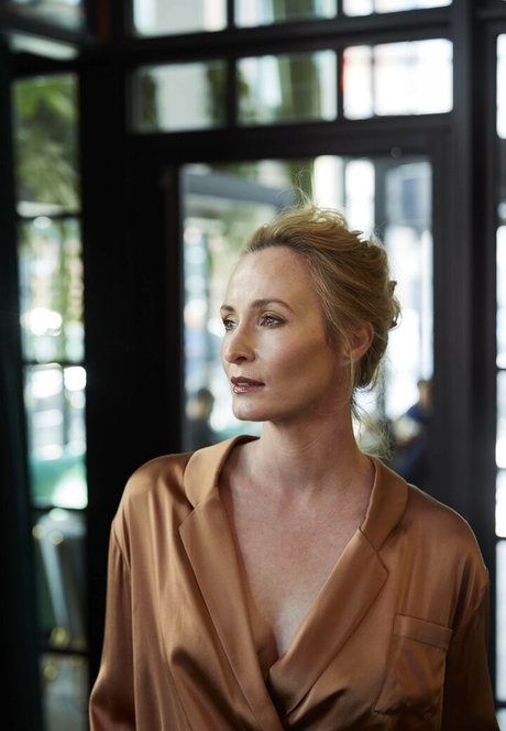 Genevieve O Reilly HDスター 写真