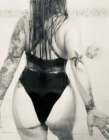Shaul Guerrero ヌード女優 写真