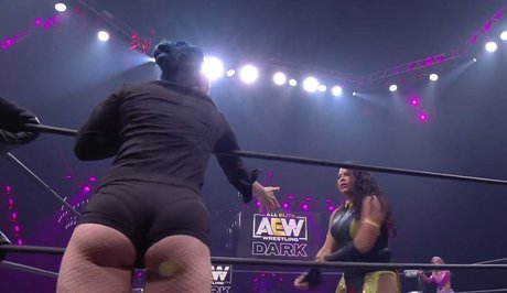 Leva Bates 最高のモデル 写真