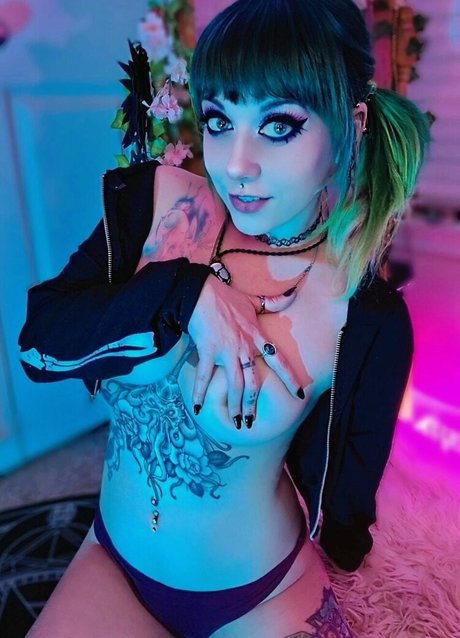 美しいアジア人オンリーファンズ 美しい 写真