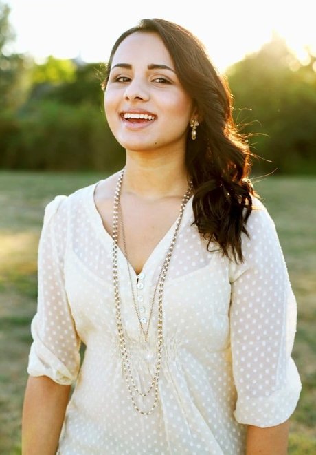 Aparna Brielle ヌードモデル 写真