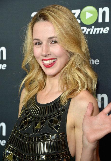 Alona Tal 独占モデル アーカイブ