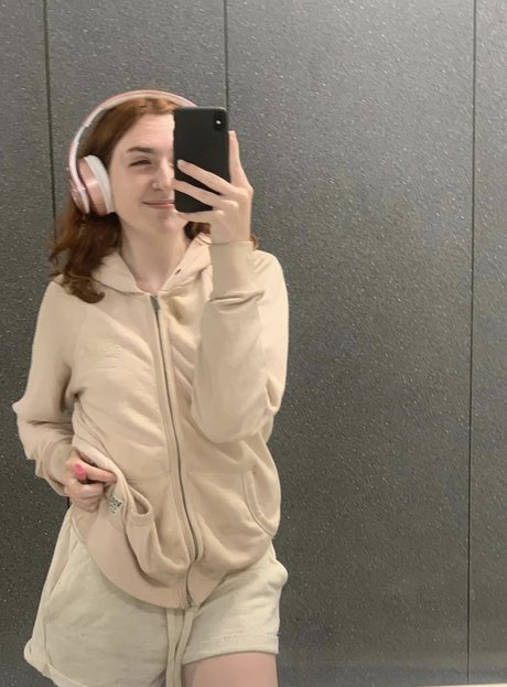 Cassbby ポルノスター 独占 写真