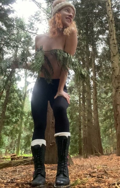 トゥワークオンリーファン 美しいヌード 写真