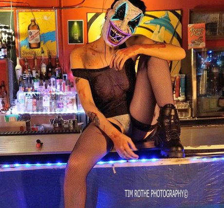 Taylor Evanchak 高品質女優 写真