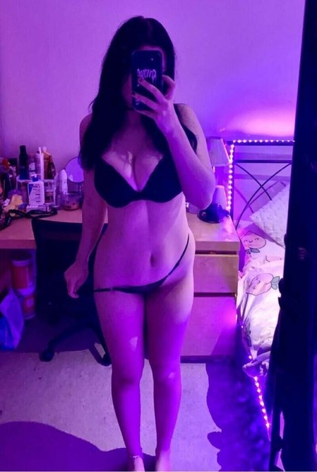 Sashadreamofficial top profile image