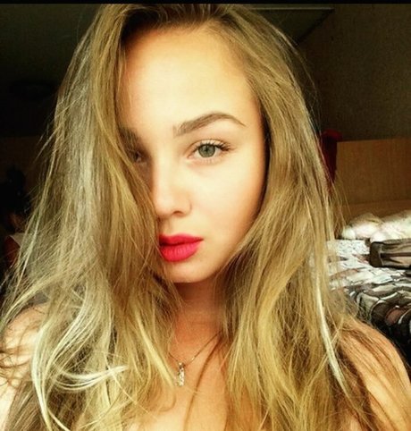 Tatiana Baytalenko トップモデル 写真