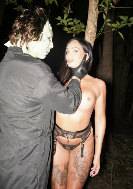 Hayley Vernon ポルノスター 高品質 写真