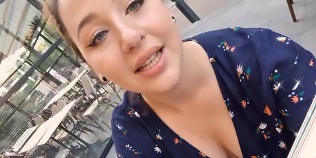 Shakaam エロティックなポルノスター 画像