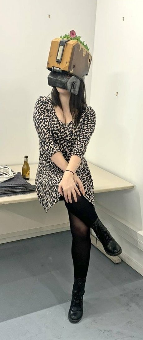 Shakaam top profile image