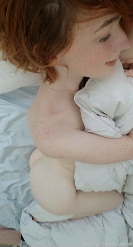 Snugs Snugglepunk ポルノスター 独占 写真
