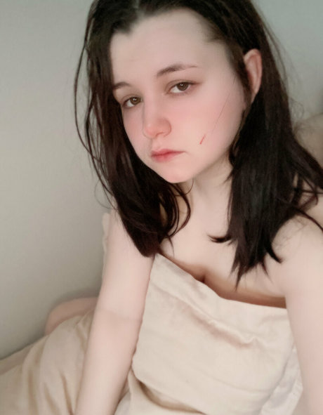 MintyMiyako profile image