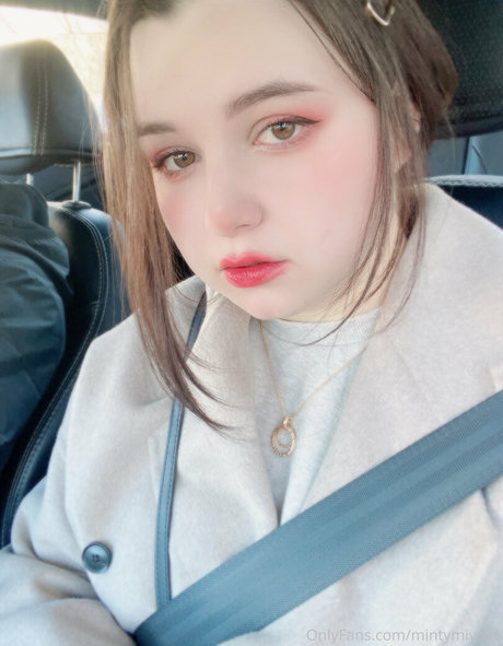 MintyMiyako top profile image