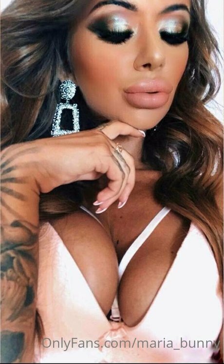 Mary Bunny 美しいスター 写真