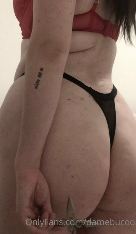 ana uhiram ホットモデル 写真