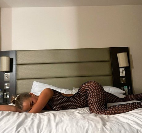 Robyn Aldridge セクシーなスター 写真