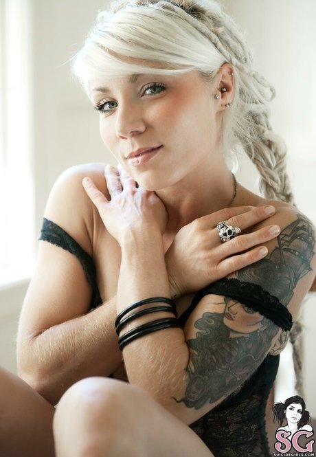 手コキ 主観視点 オンリーファンズ ポルノグラフィック 画像