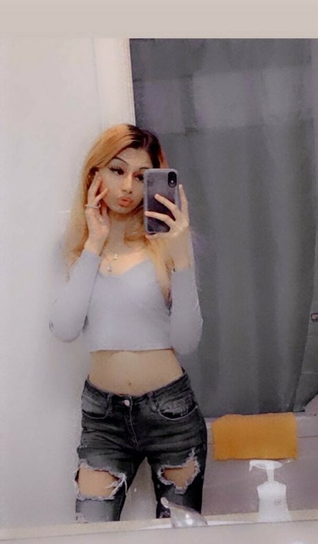 Bhavika Shah アートモデル 画像