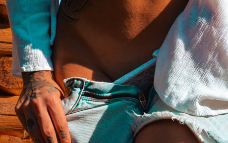 Brunna Hollinger セクシーなポルノスター 写真