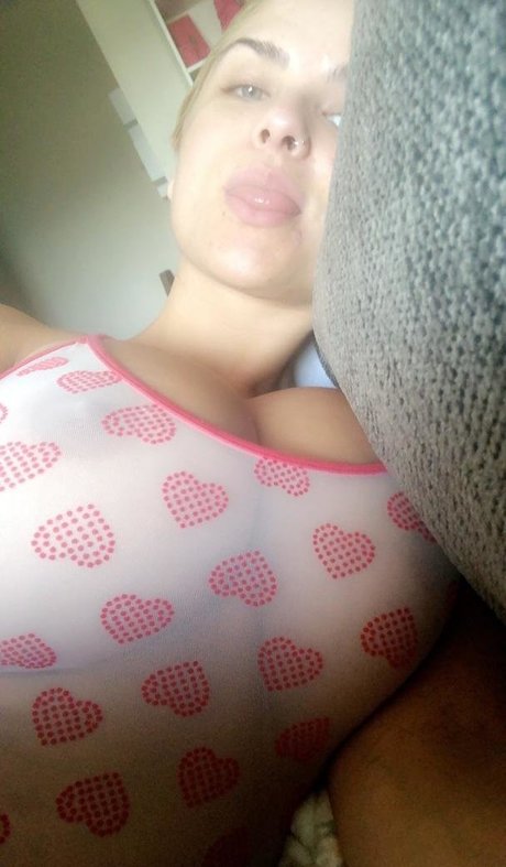 熟女無料オンリーファンズ アダルト 画像