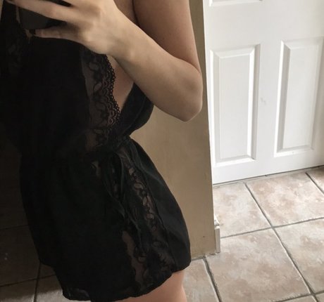 kourtneyxpaige ヌードモデル 写真